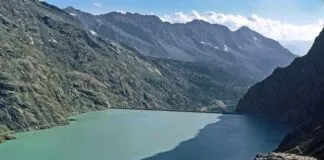 Basın Bültenlerinde Kullanılan En Etkili Dil ve Üslup Kuralları Basın Bültenlerinde Kullanılan En Etkili Dil ve Üslup Kuralları