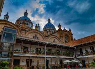 Yapay Zeka Destekli Basın Bülteni Yazım Araçları ve Kullanımı Yapay Zeka Destekli Basın Bülteni Yazım Araçları ve Kullanımı