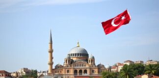 Türkiye’de Son Güncellemeler: Ekonomi ve Politikada Yükselen Gelişmeler Latest Updates from Turkey: Rising Developments in Economy and Politics