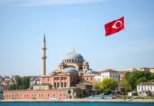 Türkiye’nin Ekonomik Gelişmesi ve Yatırım Fırsatları Turkey's Economic Development and Investment Opportunities